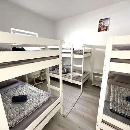 Om Yoga Center Slovenska Bistrica