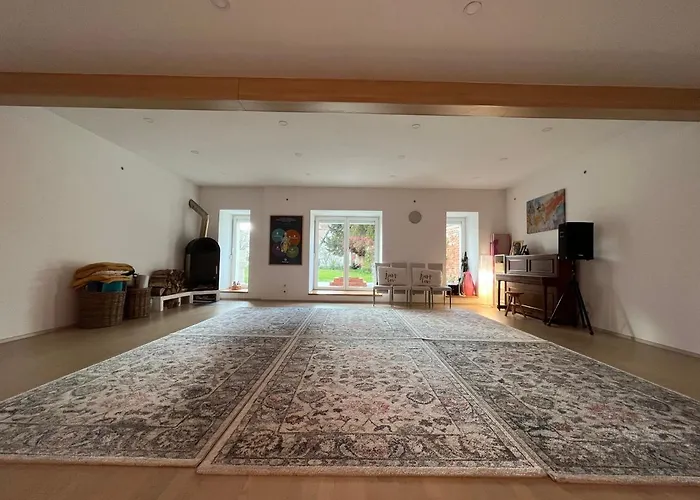 Homestay Om Yoga Center *