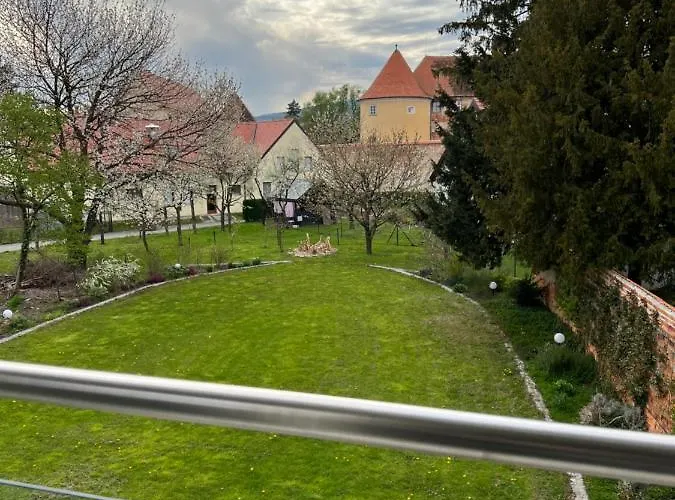 Homestay Om Yoga Center Slovenska Bistrica