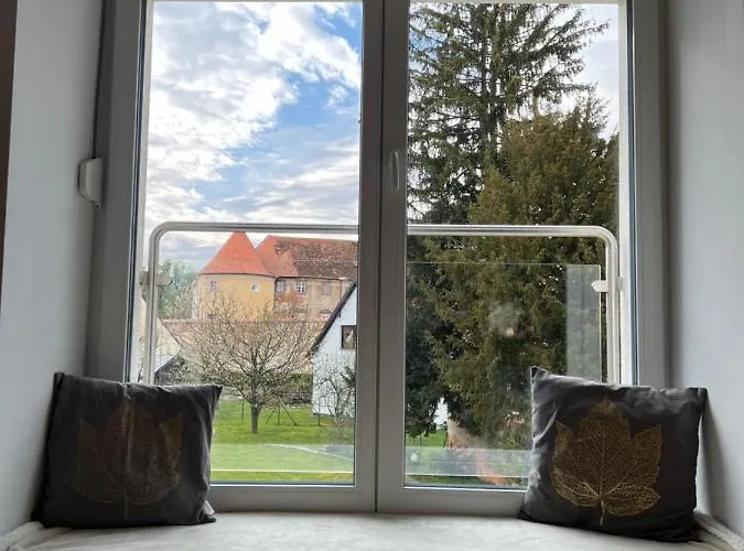 Om Yoga Center Slovenska Bistrica